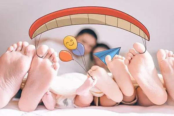 女性怀上双胞胎后会经历哪些事项？会有什么危险吗？